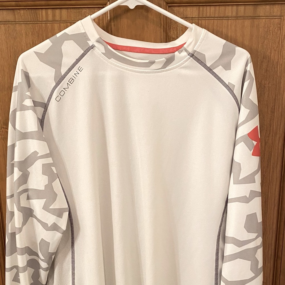 Under Armour Combine LS training shirt.